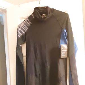 Nike athletic top (6)